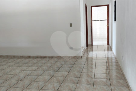 Sobrado à venda com 3 quartos, sendo 1 suíte, em Ressaca, Atibaia, SP