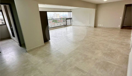 Apartamento à venda com 4 quartos, sendo 3 suítes,  em Parque São Jorge, São Paulo, SP