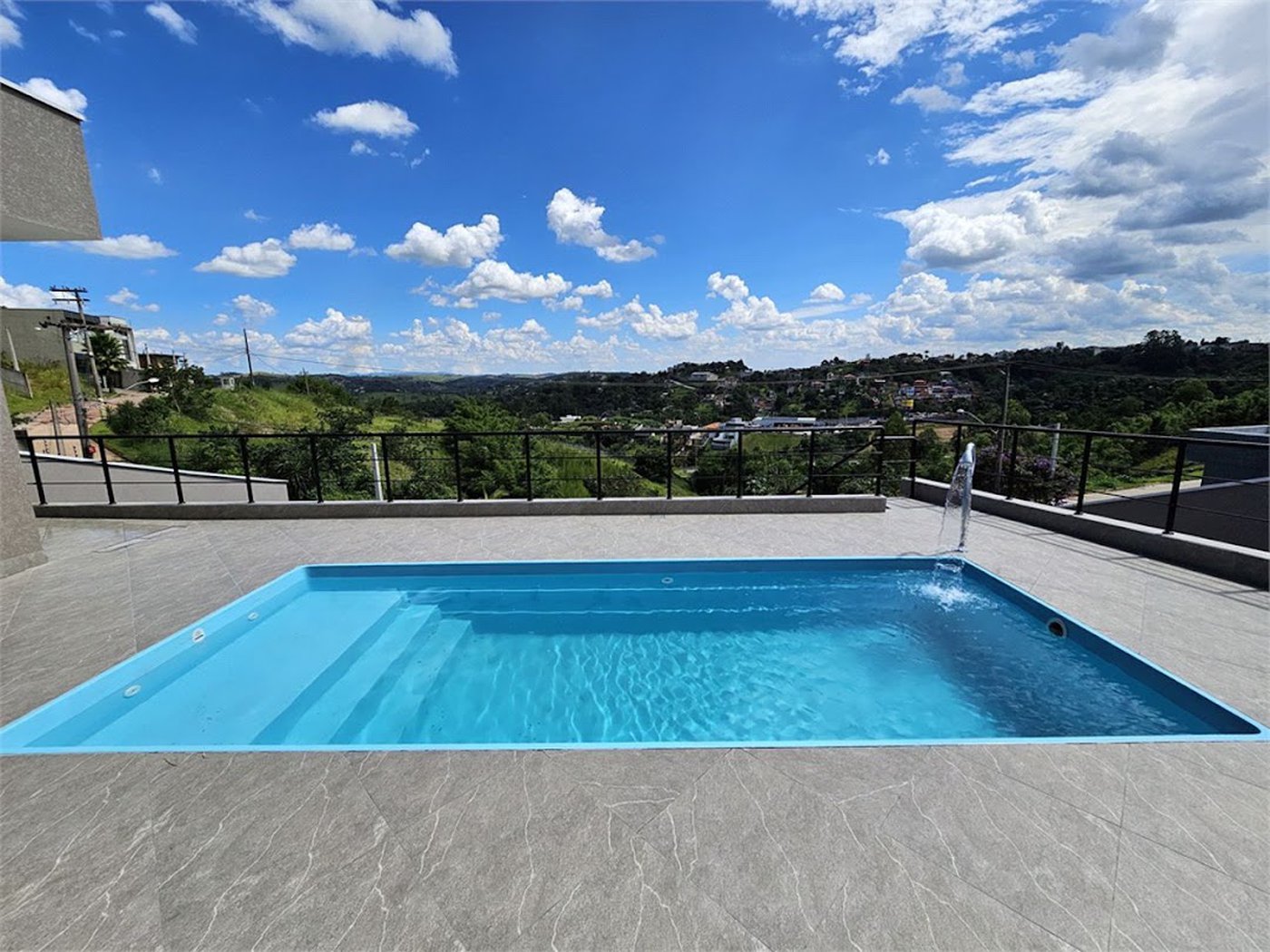 Casa com 3 dormitórios à venda, 265 m² por R$ 1.100.000,00 - Centro - Igaratá/SP