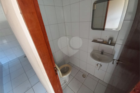 Sobrado à venda com 3 quartos, sendo 1 suíte, em Lar São Paulo, São Paulo, SP