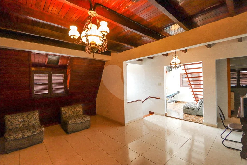 Casa à venda com 4 quartos, sendo 1 suíte, em Jardim Franca, São Paulo, SP