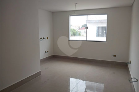 Casa à venda com 2 suítes no condomínio Residencial Napoles, São Paulo - SP