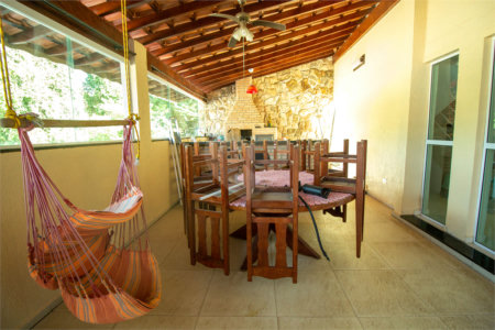 Casa à venda ou para alugar com 5 quartos, sendo 1 suíte, no condomínio Vila de Roma, São Roque - SP