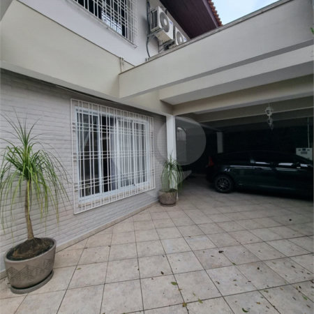 Sobrado à venda com 4 quartos, sendo 1 suíte, em Brooklin, São Paulo, SP