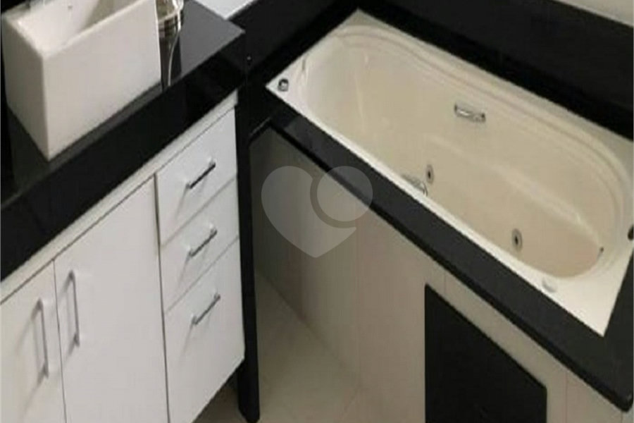 Sobrado à venda com 4 suítes em Tremembé, São Paulo, SP