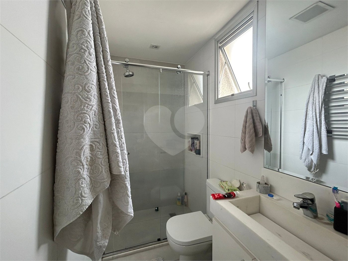 Apartamento à venda com 2 quartos, sendo 1 suíte,  em Brooklin, São Paulo, SP