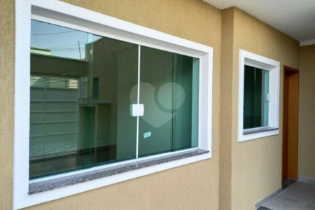 Casa à venda com 3 quartos, sendo 1 suíte, em Vila Brasilina, São Paulo, SP