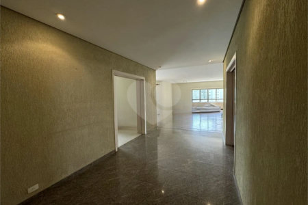 Apartamento à venda com 4 quartos, sendo 2 suítes,  em Vila Suzana, São Paulo, SP