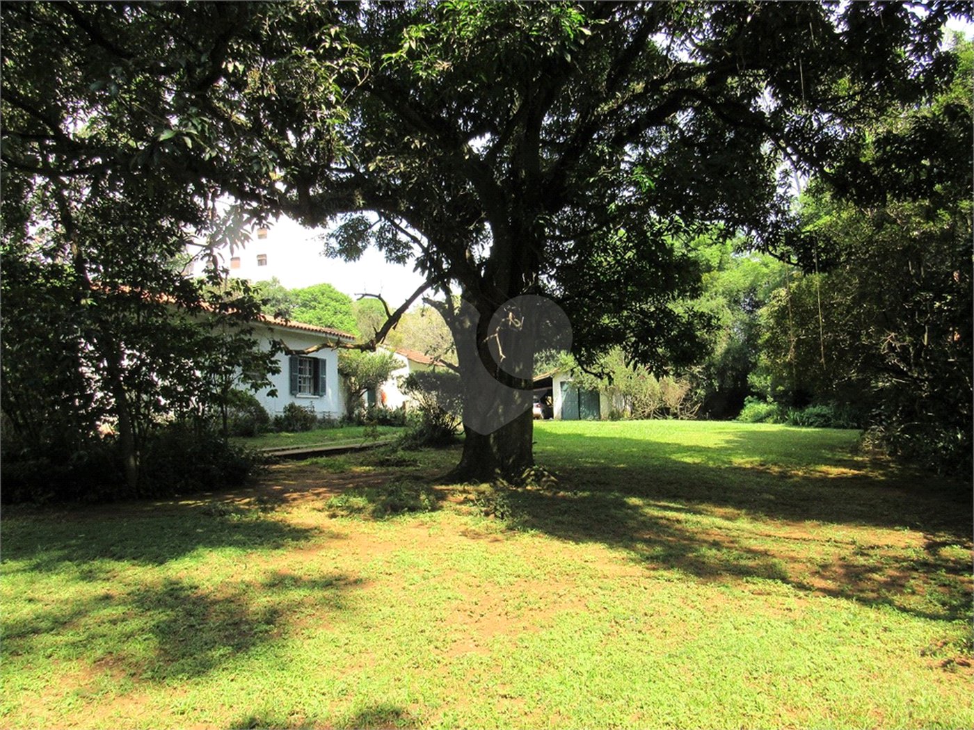 Terreno à venda com 1 quarto, sendo 3 suítes, em Granja Julieta, São Paulo, SP