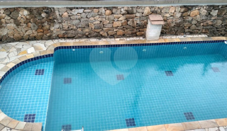 Sobrado à venda com 3 quartos, sendo 1 suíte,  em Retiro das Fontes, Atibaia, SP