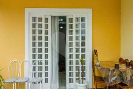 Sobrado à venda ou para alugar com 3 quartos, sendo 1 suíte,  em Jaguaré, São Paulo, SP