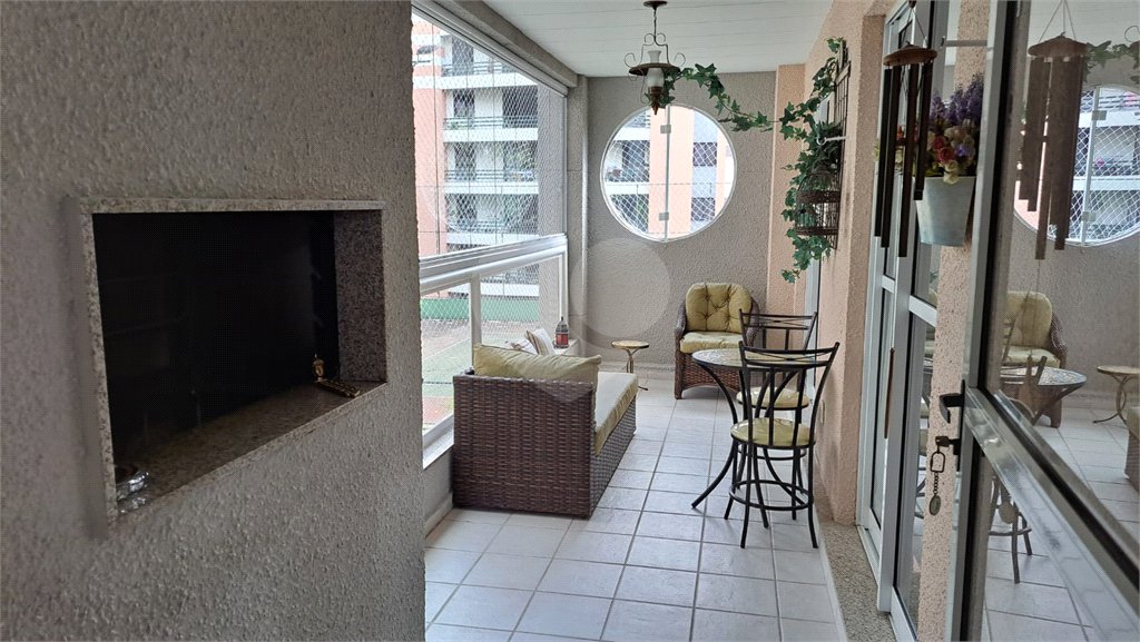 Apartamento à venda com 4 quartos, sendo 2 suítes, em Cidade São Francisco, São Paulo, SP