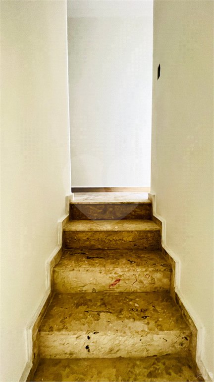 Sobrado à venda com 3 quartos, sendo 1 suíte, em Vila Mazzei, São Paulo, SP