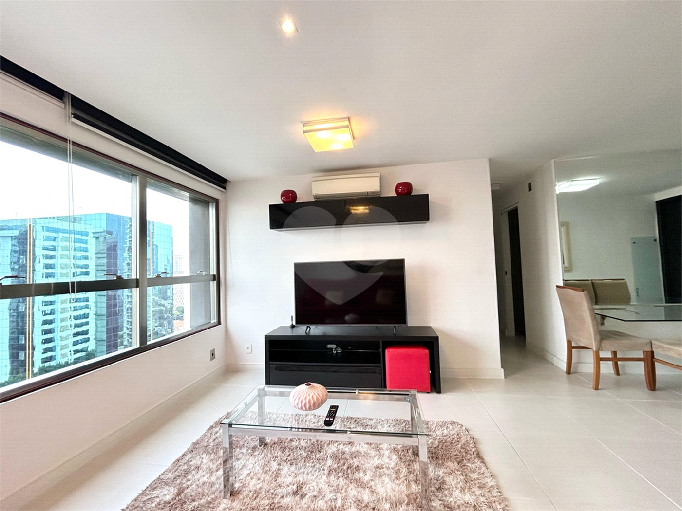 Apartamento à venda ou para alugar com 2 quartos, sendo 1 suíte, em Brooklin, São Paulo, SP