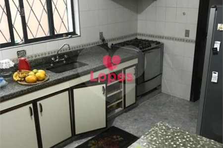 Excelente Casa a Venda no Bairro Jardim Esplanada, 3 dormitórios, sendo 2 suites São José do Campos
