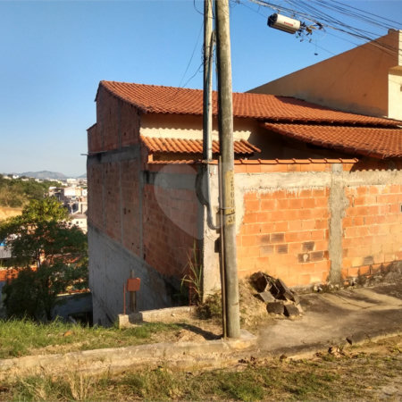 Casa à venda com 4 quartos, sendo 2 suítes, em Campo Grande, Rio de Janeiro, RJ