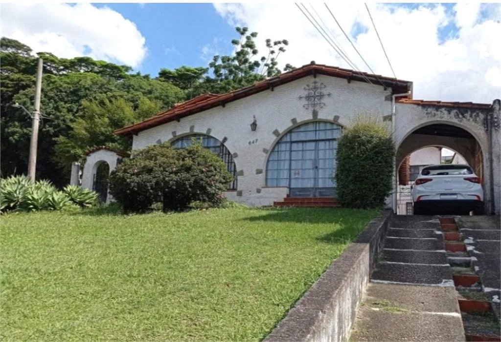 Casa à venda com 4 quartos, sendo 1 suíte, em Lapa, São Paulo, SP