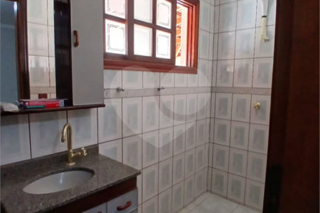Casa à venda com 5 quartos, sendo 3 suítes, em Vila Santista, Atibaia, SP