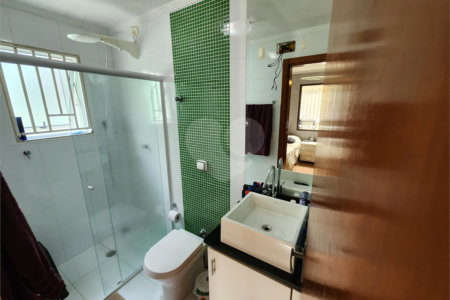 Casa à venda com 4 quartos, sendo 3 suítes,  em Vila Rosália, Guarulhos, SP