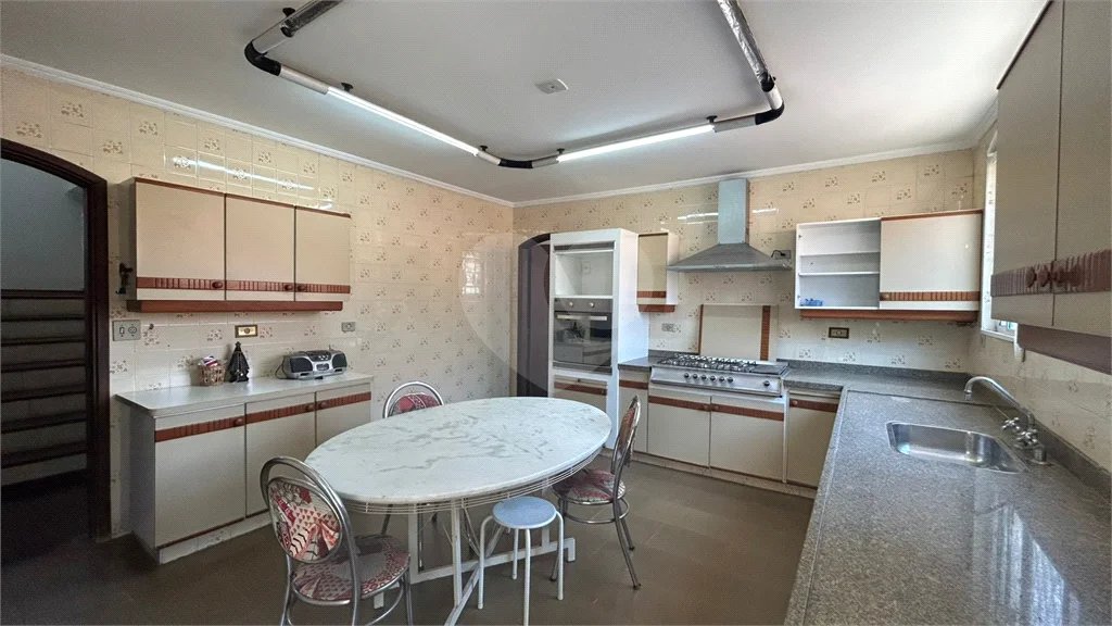 Venda Casa com 4 Dormitórios no Parque Santa Cecília