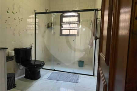 Casa Térrea à venda com 5 quartos, sendo 2 suítes, em Campo Grande, Rio de Janeiro, RJ