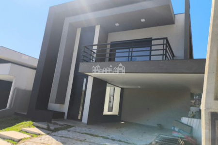 Casa à venda com 5 quartos, sendo 3 suítes, no condomínio Figueira Garden, Atibaia - SP
