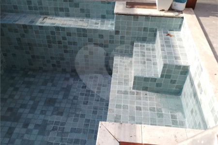 Casa à venda com 4 quartos, sendo 3 suítes,  no condomínio Real Park Tietê, Mogi das Cruzes - SP