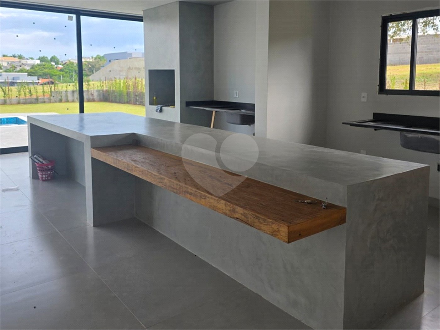 Casa à venda com 3 suítes no condomínio Village Ipanema 2, Araçoiaba da Serra - SP