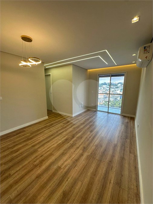 Apartamento à venda com 3 quartos, sendo 1 suíte,  em Jardim Arize, São Paulo, SP