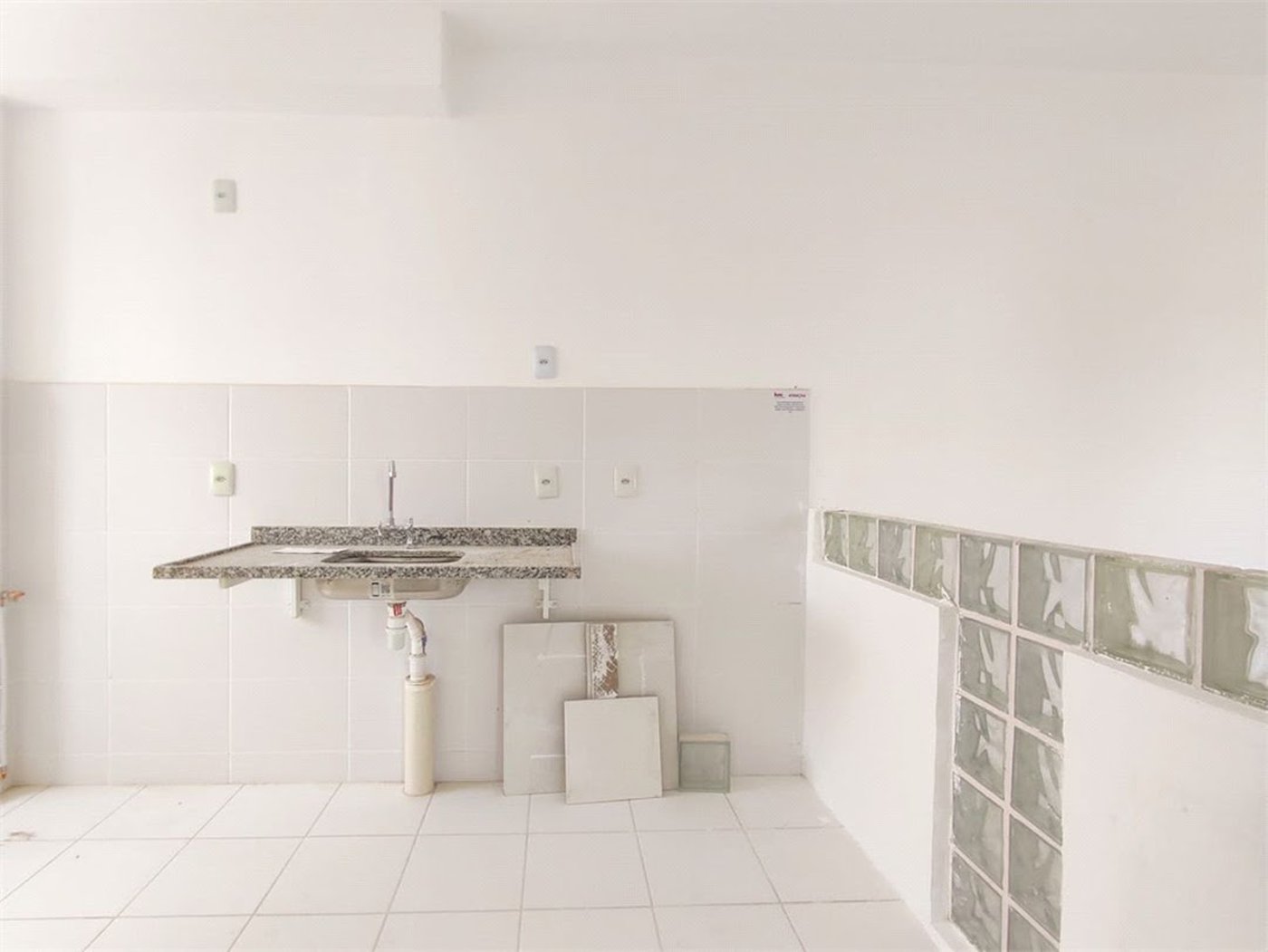 Kitnet Residencial à venda, Parque Enseada, Guarujá - KN0023.