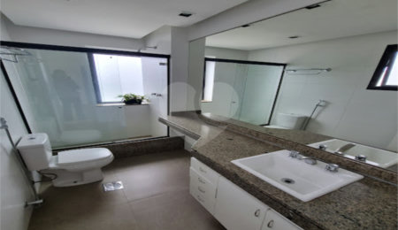 Apartamento à venda com 2 quartos, sendo 1 suíte,  em Barra da Tijuca, Rio de Janeiro, RJ