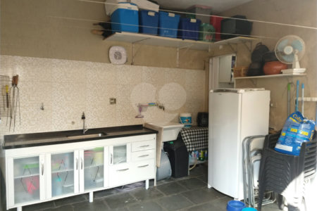 Casa à venda com 3 quartos, sendo 1 suíte, em Jardim Peri, São Paulo, SP