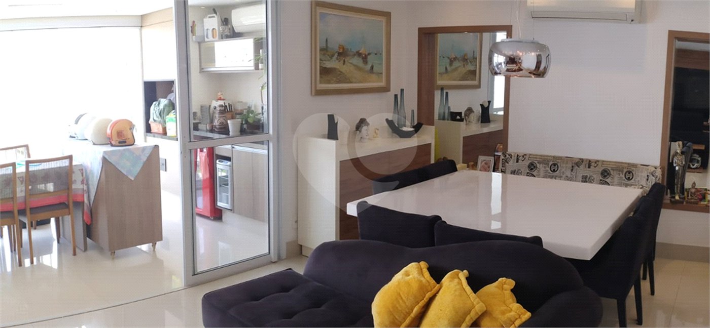 Apartamento à venda com 3 quartos, sendo 1 suíte,  no Centro, São Bernardo do Campo, SP