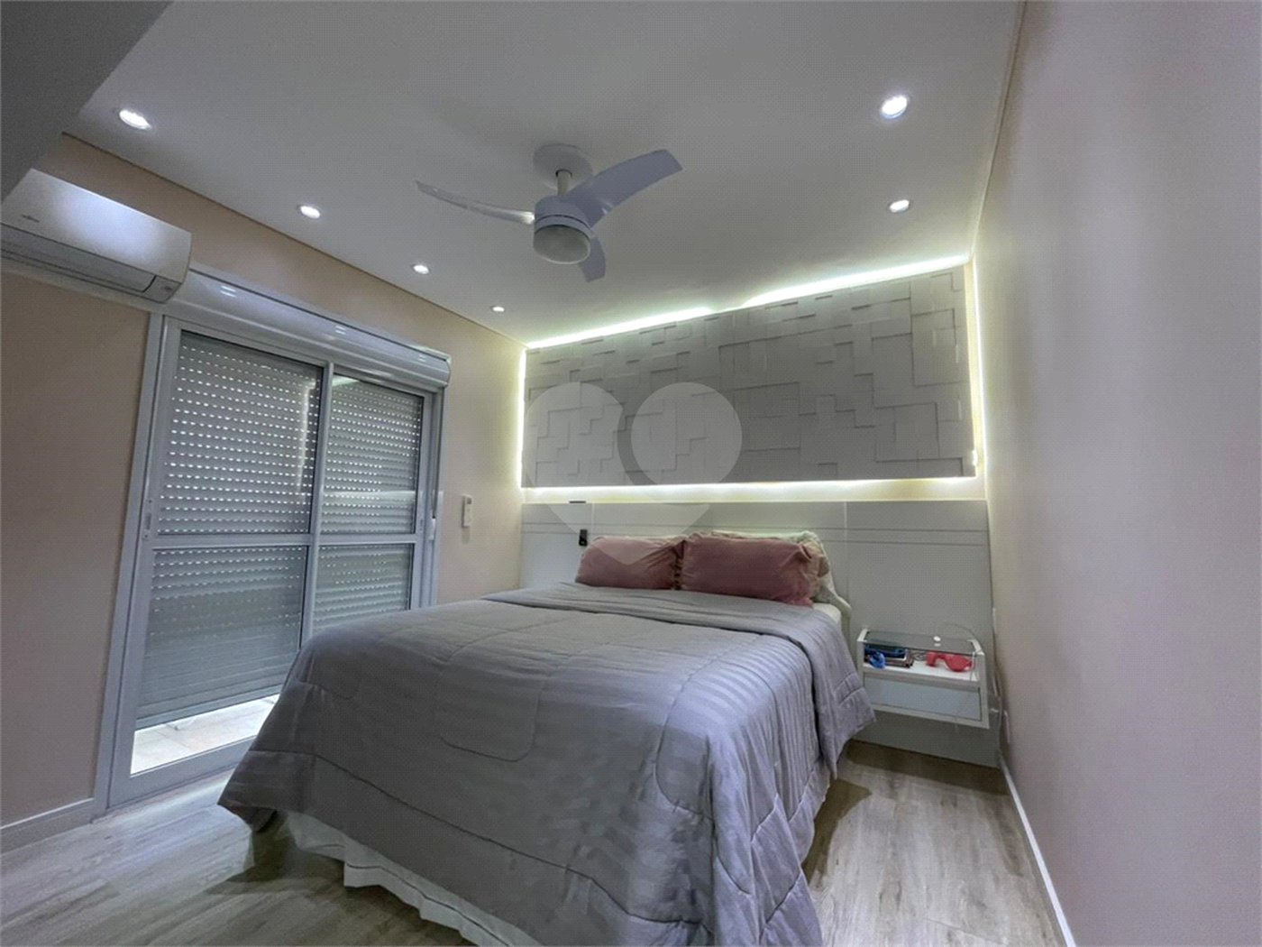 Apartamento à venda com 3 suítes em Santa Teresinha, São Paulo, SP