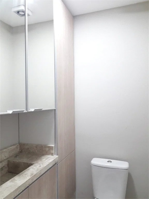 Apartamento à venda com 3 quartos, sendo 1 suíte, em Jardim Umarizal, São Paulo, SP