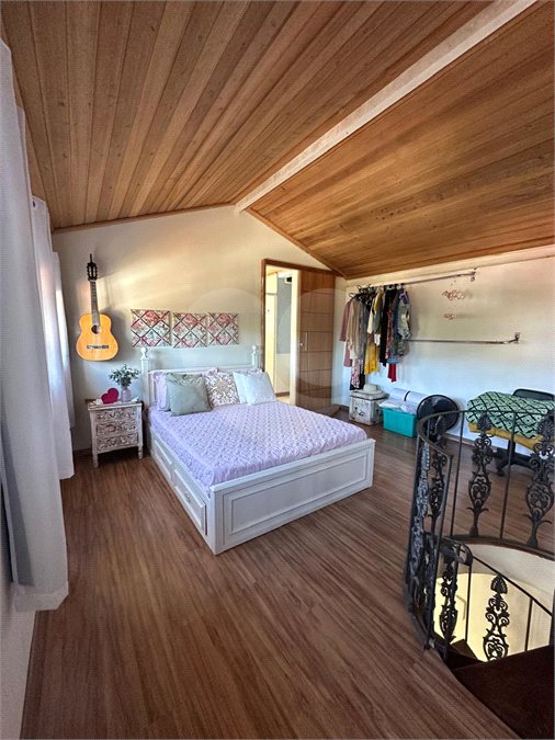 Casa em condomínio à venda com 3 quartos, sendo 2 suítes,  em Peró, Cabo Frio, RJ