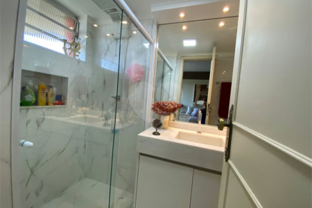 Apartamento à venda com 3 quartos, sendo 1 suíte,  em Vila Romana, São Paulo, SP