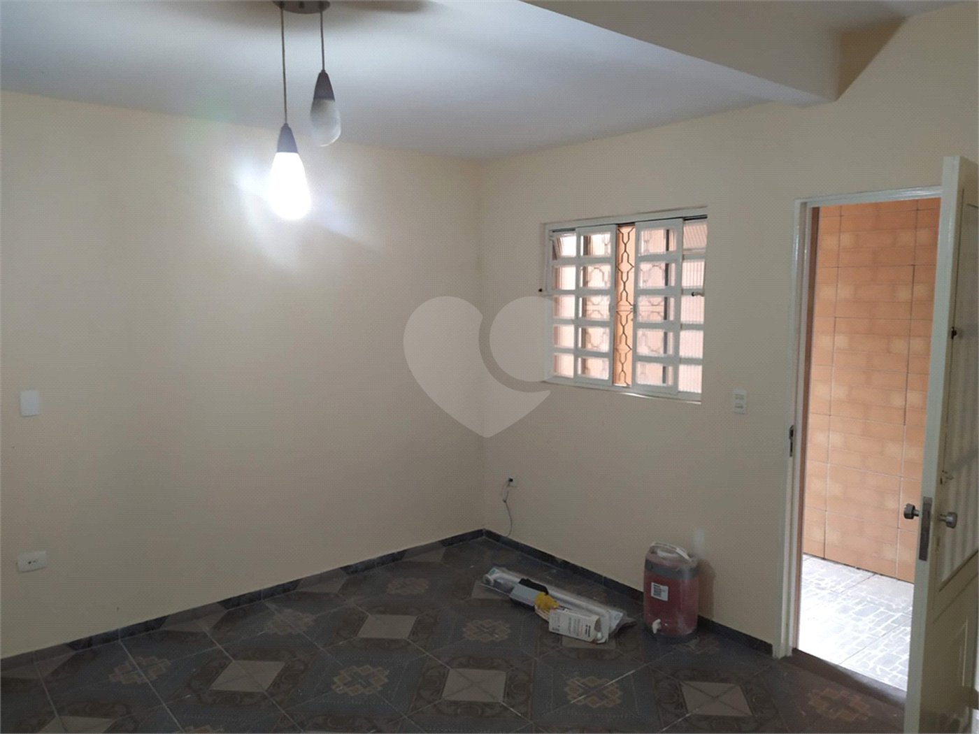 Sobrado à venda com 3 quartos, sendo 1 suíte, em Jaraguá, São Paulo, SP