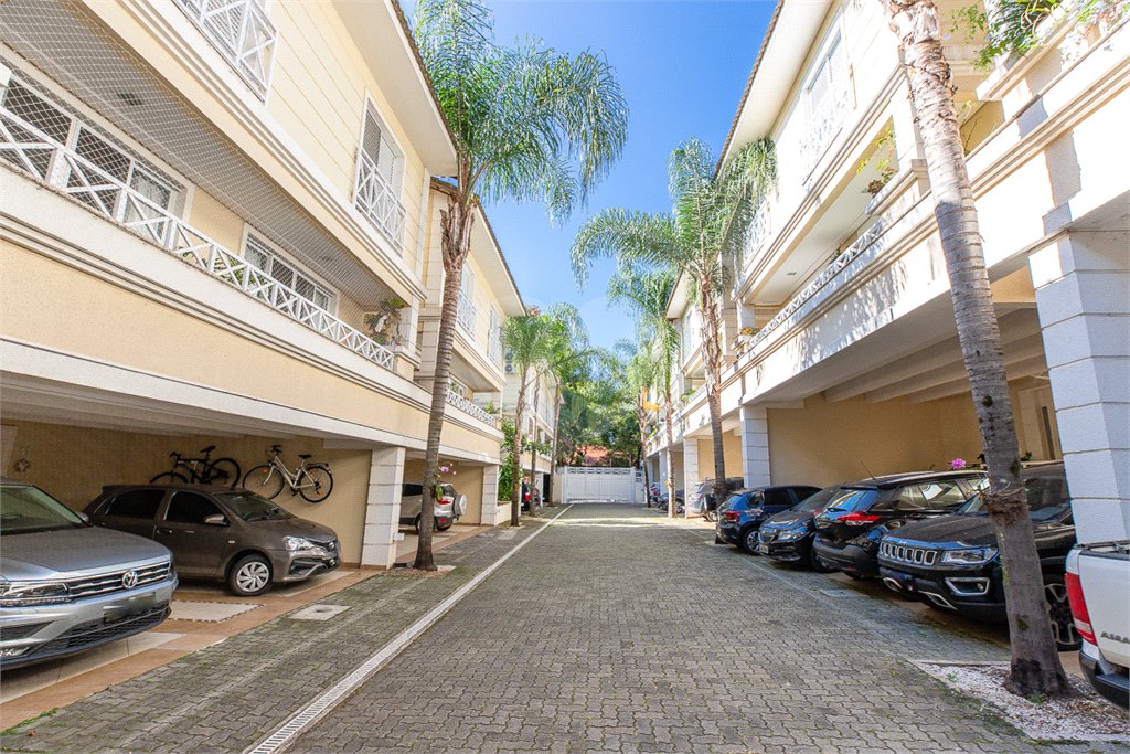Casa à venda com 4 suítes no condomínio Ville Bosqueé, São Paulo - SP
