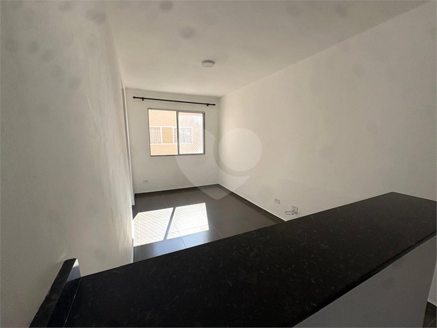 Apartamento à venda com 2 quartos em Vossoroca, Votorantim, SP