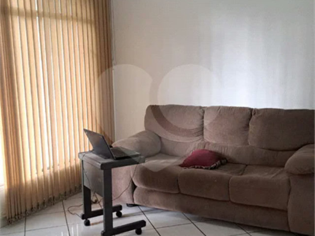 Casa à venda com 3 quartos em Vila Guarani, São Paulo, SP