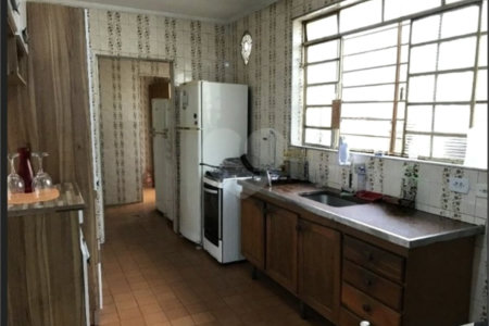 Sobrado à venda com 3 quartos em Bosque da Saúde, São Paulo, SP