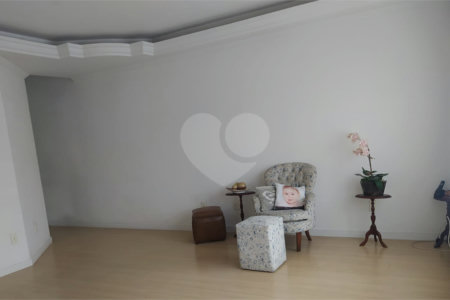 Casa à venda com 4 quartos, sendo 3 suítes, em Chácara Santo Antônio (zona Leste), São Paulo, SP