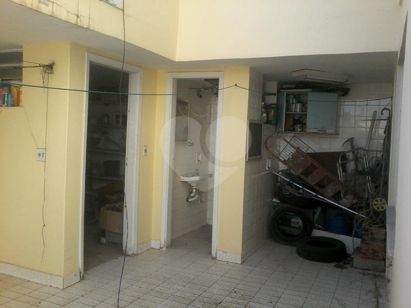 Sobrado à venda com 5 quartos, sendo 2 suítes, em Jardim Aeroporto, São Paulo, SP