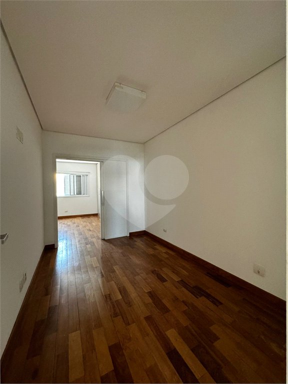 Casa à venda com 4 quartos, sendo 2 suítes,  no condomínio Montblanc, Sorocaba - SP