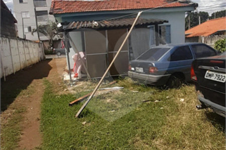 Casa à venda com 3 quartos em Alvinópolis, Atibaia, SP