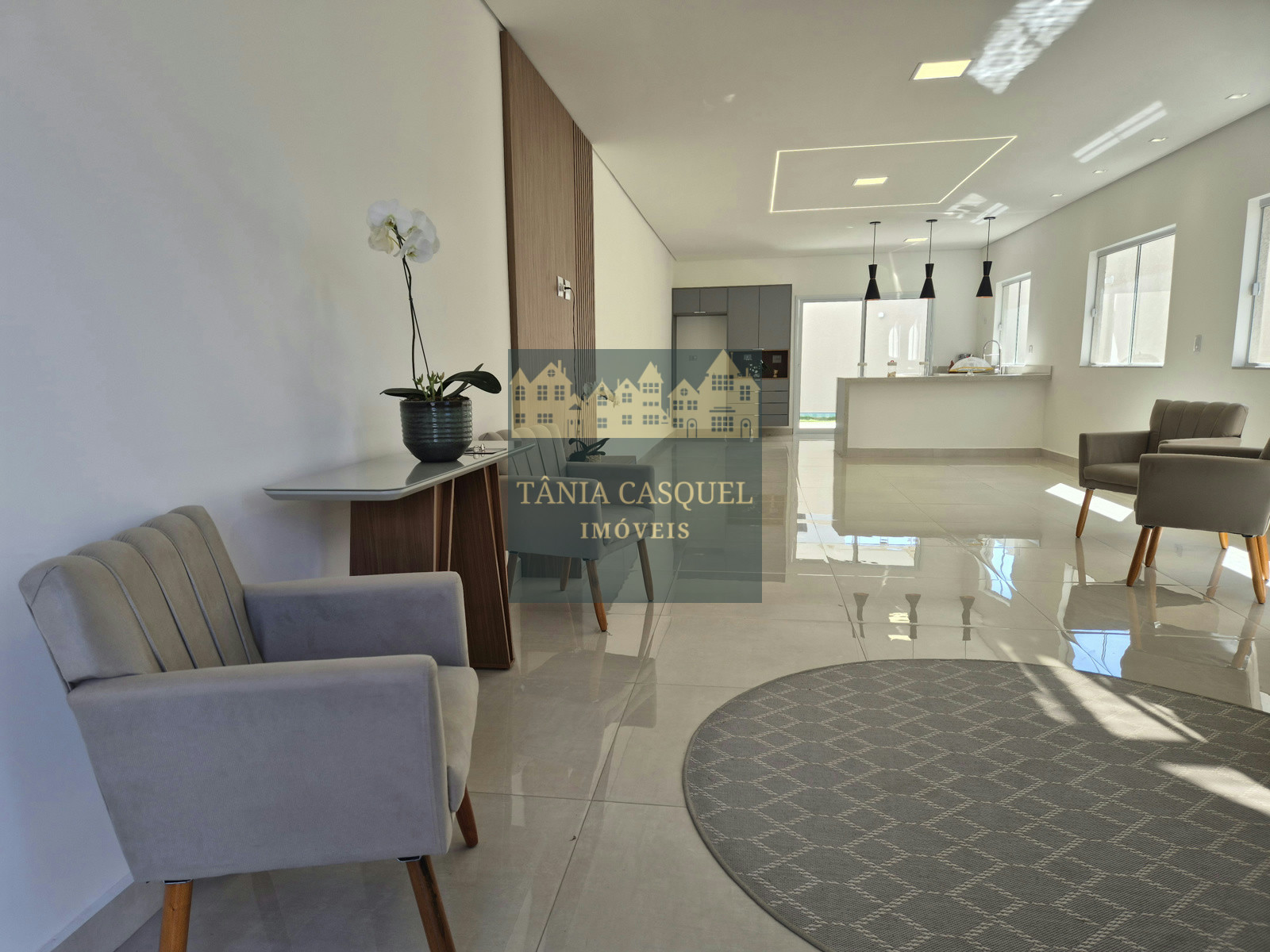 Casa, 4 quartos, 172 m² - Foto 1