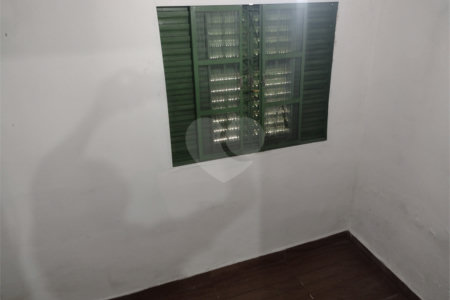 Casa à venda com 2 quartos em Vila Cintra, Mogi das Cruzes, SP