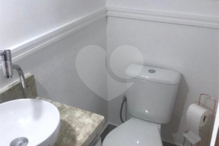 Casa à venda com 2 suítes no condomínio Residence Adelina, São Paulo - SP