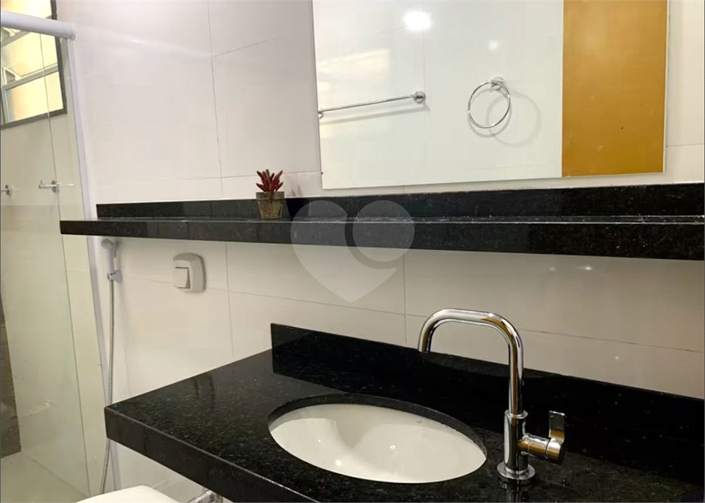 Apartamento à venda com 3 quartos no Centro, Cabo Frio, RJ